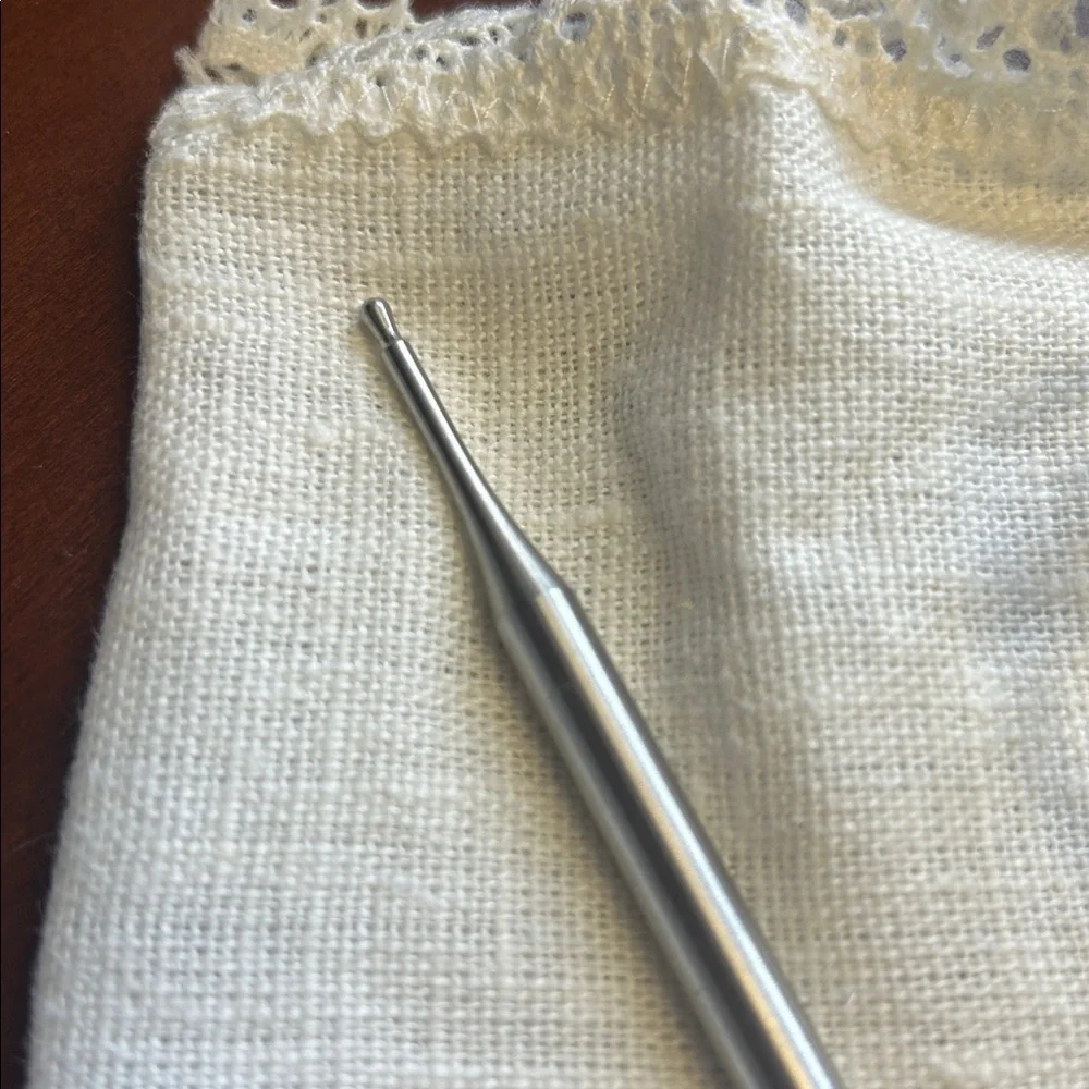 NIB Facial Reflexology Tool by Danna Omari - Picture 3 of 6